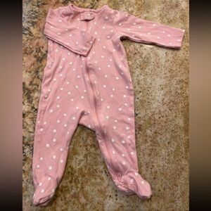 Preloved Carter’s Baby Girl’s Two Way Zipper Footie 9 Months